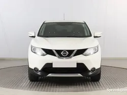 Biały Używany 2014 Nissan Qashqai SUV | 41 499 zł (Uczciwa cena)