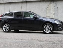 Inny kolor Używany 2016 Volvo V60 Summum Kombi | 62 000 zł (Dość drogi)