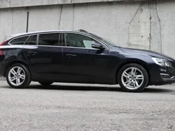 Inny kolor Używany 2016 Volvo V60 Summum Kombi | 62 000 zł