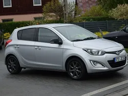 Srebrny Używany 2014 Hyundai i20 Hatchback | 23 400 zł (Uczciwa cena)