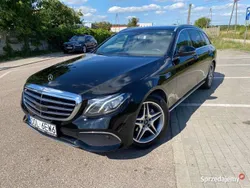 Czarny Używany 2017 Mercedes E220 Sedan/Limuzyna | 99 000 zł (Dobra cena)