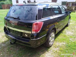 Czarny Używany 2006 Opel Astra Hatchback | 8500 zł (Uczciwa cena)