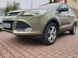 Złoty (metalik) Używany 2013 Ford Kuga SUV | 47 500 zł (Dość drogi)