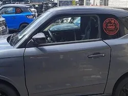 Biały Używany 2020 Ligier JS50 Hatchback | 69 900 zł
