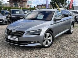 Srebrny (metalik) Używany 2017 Skoda Superb Kombi | 54 900 zł (Super Cena)