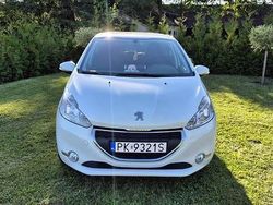 Biały Używany 2014 Peugeot 208 Hatchback | 22 000 zł (Uczciwa cena)