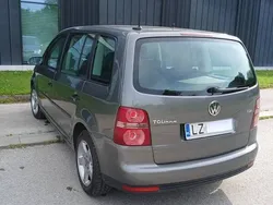 Grafitowy Używany 2008 VW Touran Minivan | 12 900 zł (Uczciwa cena)