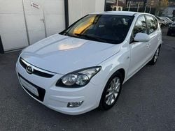Biały Używany 2009 Hyundai i30 Hatchback | 15 900 zł