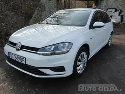 Biały Używany 2017 VW Golf VII Kombi | 49 000 zł (Uczciwa cena)