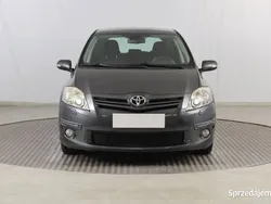 Szary Używany 2011 Toyota Auris Hatchback | 17 999 zł