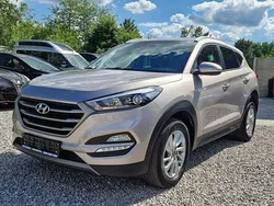 Szary (metalik) Używany 2016 Hyundai Tucson SUV | 59 900 zł (Uczciwa cena)