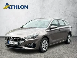 Brązowy (metalik) Używany 2023 Hyundai i30 Kombi | 66 300 zł (Uczciwa cena)