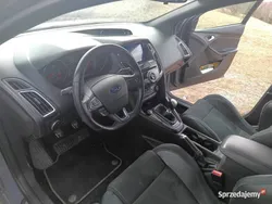 Szary Używany 2016 Ford Focus RS Hatchback | 94 500 zł (Uczciwa cena)