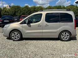 Beżowy Używany 2009 Citroën Berlingo Minivan | 18 990 zł (Dość drogi)