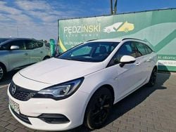Biały Używany 2019 Opel Astra Kombi | 44 900 zł (Uczciwa cena)