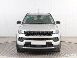 Srebrny Używany 2022 Jeep Compass SUV | 99 999 zł (Uczciwa cena)