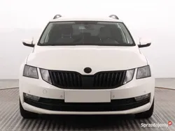 Biały Używany 2017 Skoda Octavia Kombi | 36 999 zł (Dobra cena)