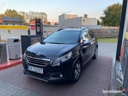 Czarny Używany 2016 Peugeot 2008 SUV | 37 500 zł (Dość drogi)