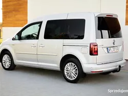 Srebrny Używany 2016 VW Caddy Highline Minivan | 67 900 zł (Uczciwa cena)