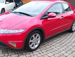Czerwony Używany 2006 Honda Civic Sedan/Limuzyna | 18 900 zł (Uczciwa cena)