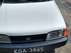 Biały Używany 1991 Hyundai Pony Sedan/Limuzyna | 8000 zł