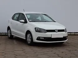 Biały Używany 2015 VW Polo Hatchback | 26 499 zł (Dobra cena)