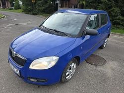Niebieski Używany 2010 Skoda Fabia Hatchback | 7700 zł (Super Cena)
