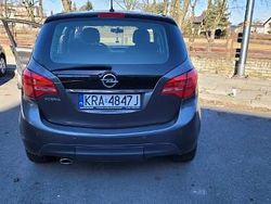 Szary Używany 2010 Opel Meriva Minivan | 17 900 zł (Uczciwa cena)