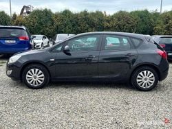 Czarny Używany 2012 Opel Astra Hatchback | 23 990 zł (Dobra cena)