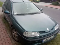 Zielony Używany 1996 Renault Laguna Hatchback | 1500 zł