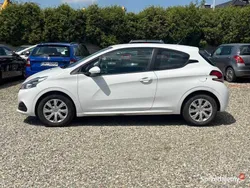 Biały Używany 2016 Peugeot 208 Hatchback | 29 990 zł (Uczciwa cena)