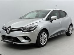 Srebrny (jasnoszary) Używany 2020 Renault Clio V Zen Hatchback | 44 900 zł (Uczciwa cena)