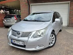 Srebrny Używany 2009 Toyota Avensis Sol Kombi | 19 900 zł (Uczciwa cena)