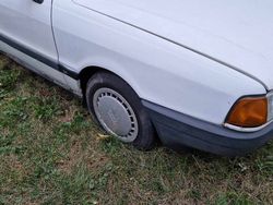 Używany 1988 Audi 80 | 1100 zł