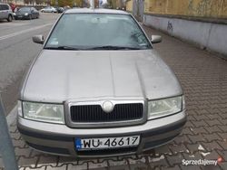 Beżowy Używany 2006 Skoda Octavia Hatchback | 3900 zł (Uczciwa cena)