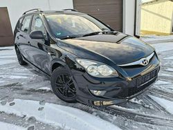 Czarny Używany 2011 Hyundai i30 Kombi | 14 900 zł (Uczciwa cena)