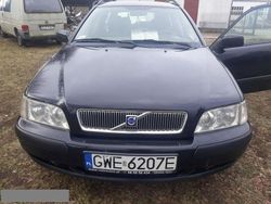 Czarny Używany 2001 Volvo V40 Kombi | 3500 zł