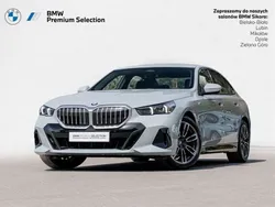 Szary brooklyn m metalizowany Używany 2024 BMW 520 Comfort Edition Sedan/Limuzyna | 249 900 zł (Dobra cena)