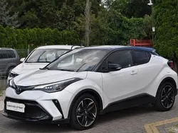 Biały Używany 2022 Toyota C-HR SUV | 111 500 zł (Uczciwa cena)