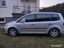 Srebrny Używany 2014 VW Touran Minivan | 32 000 zł (Super Cena)