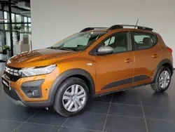 Pomarańczowy Używany 2022 Dacia Sandero Expression Hatchback | 72 900 zł