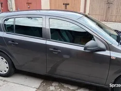 Grafitowy Używany 2012 Opel Astra Hatchback | 21 500 zł (Super Cena)