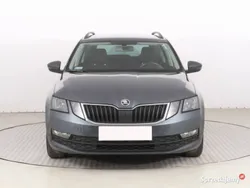 Szary Używany 2018 Skoda Octavia Kombi | 46 999 zł (Uczciwa cena)