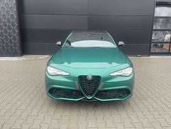Lakier specjalny zielony montreal green Nowe 2025 Alfa Romeo Giulia Sedan/Limuzyna | 240 140 zł (Drogi)