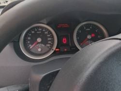 Czerwony Używany 2003 Renault Mégane II Hatchback | 3150 zł