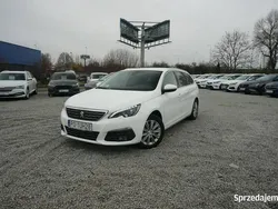Biały Używany 2021 Peugeot 308 Allure Kombi | 39 200 zł (Uczciwa cena)