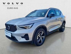 Srebrny Używany 2025 Volvo XC40 SUV | 164 900 zł (Uczciwa cena)