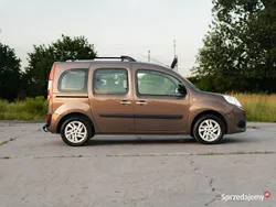 Brązowy Używany 2014 Renault Kangoo Minivan | 29 900 zł (Uczciwa cena)