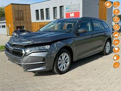 Szary (metalik) Używany 2024 Skoda Octavia Kombi | 49 900 zł