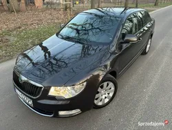 Brązowy (metalik, perła) Używany 2011 Skoda Superb Ambition Sedan/Limuzyna | 22 900 zł (Super Cena)